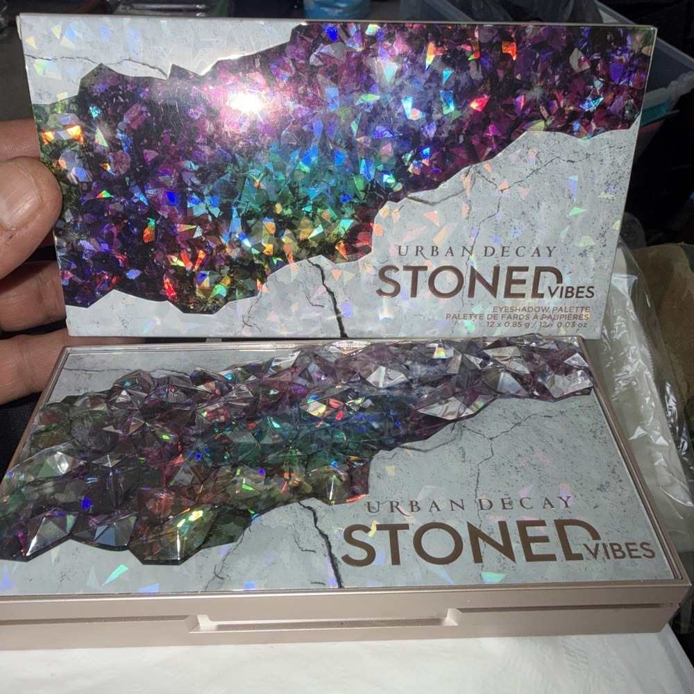 Urban Decay Stoned Vibes Eyeshadow Palette 12 Shimmer Matte Shades PLS READ